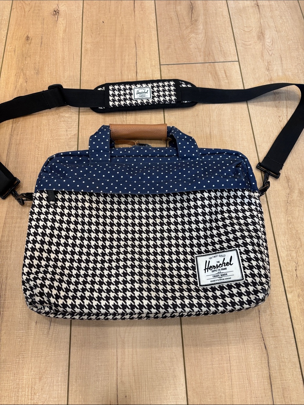 Herschel Supply Company Navy & Black Houndstooth Laptop Messenger Bag
